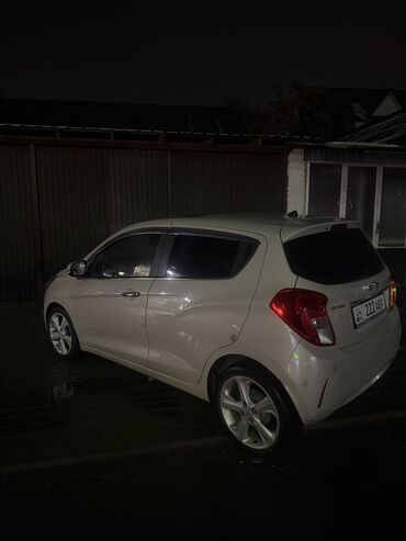 Chevrolet: Chevrolet Spark: 2016 г., 1 л, Автомат, Бензин, Хэтчбэк at lalafo.kg — 8 Chevrolet: Chevrolet Spark: 2016 г., 1 л, Автомат, Бензин, Хэтчбэк — 8