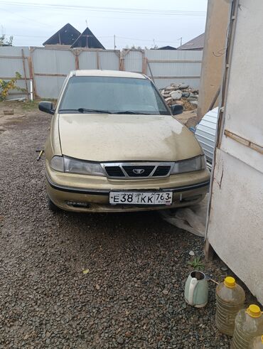 Daewoo: Daewoo Nexia: 2007 г., 2 л, Механика, Бензин, Седан