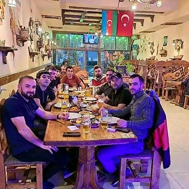 restoran: Milli mətbəx restoranında qrup yeməyi üçün ideal məkan - Geniş və — 1