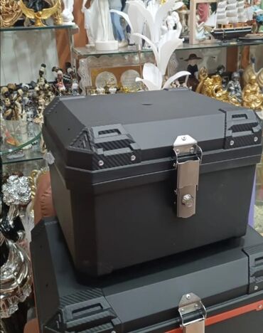 Moto dəbilqələr: 1-ci şəkildəki Baqaj 95 aznMoto Dəbilqələr Ag qarşı enli şüşəli 29azn — 6