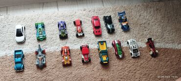 детские игрушечные домики: HOTWHEELS машинки в хорошем состояние половина из Германии