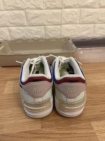 nike hyperko: Nike, Ölçü: 37.5, rəng - Ağ, İşlənmiş — 3