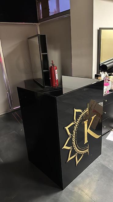 Salon, tibbi mebel: Gözəllik salonu üçün mebel və avadanlıq dəsti Tərkib: - İşıqlı vizaj — 3