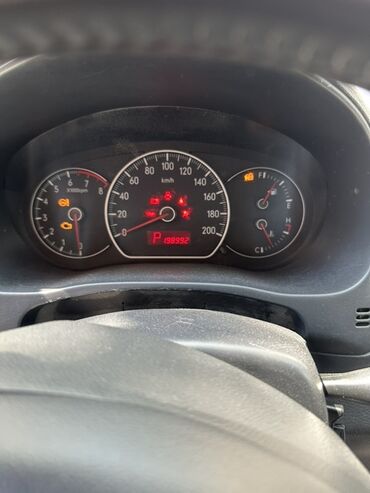 купить машину до 10000 долларов: Представляем хэтчбек Suzuki SX4, выполненный в светло-голубом цвете
