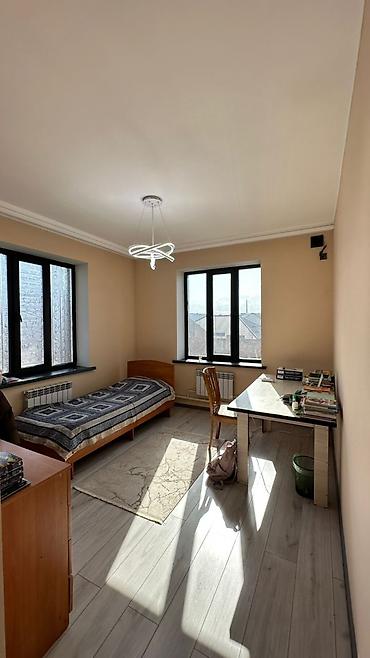 Продажа коттеджей и домов: 🏡 Продается дом в стиле Hi-Tech 📍 Район Ак-Ордо 1, всего 200 метров от — 20