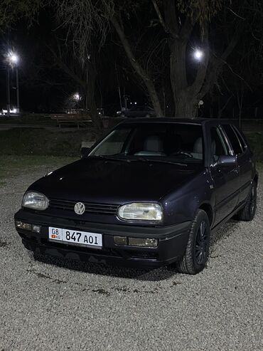 Volkswagen: Volkswagen Golf: 1992 г., 1.8 л, Механика, Газ, Хэтчбэк