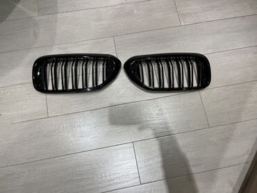 Oblisovkalar, barmaqlıqlar: Bmw G 30 M 5 Abilsovka Noqte Bele Cizigsiz Glazerit 040 Qara Renglenib
