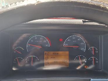 high power: Тягач, Volvo, 2006 г., Тентованный — 10
