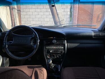 Audi: Audi 100: 1991 г., 2 л, Механика, Газ, Седан — 6