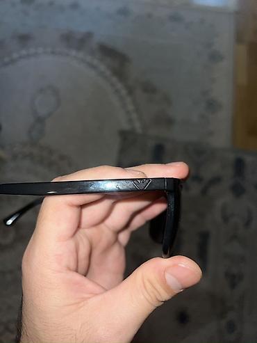 Eynəklər: Gün eynəyi, Emporio Armani, İşlənmiş — 3