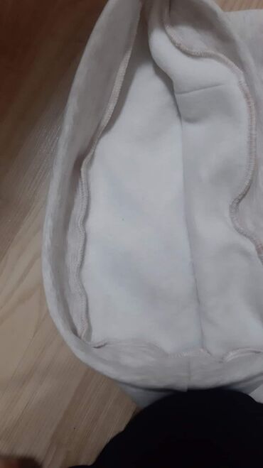 Gornji i donji deo: Termo zenske trenerke
S M L XL XXL
2600 na seriju 3000 na komad — 4