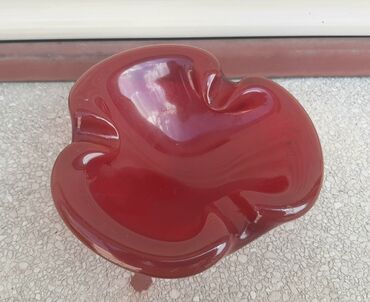 slika duge: Ashtray, color - Burgundy, Used