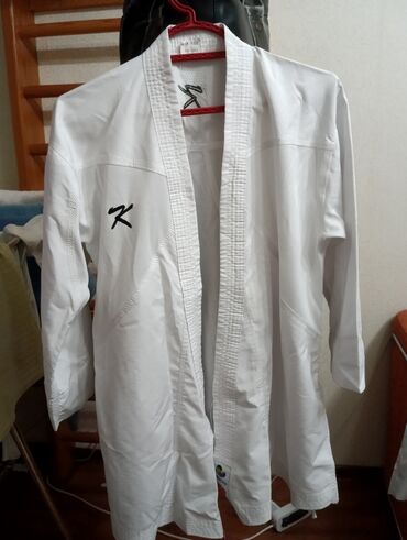 футболки белые: Продаю кимано для каратэ. кимано оригинальное Kihon REFLEX Размер