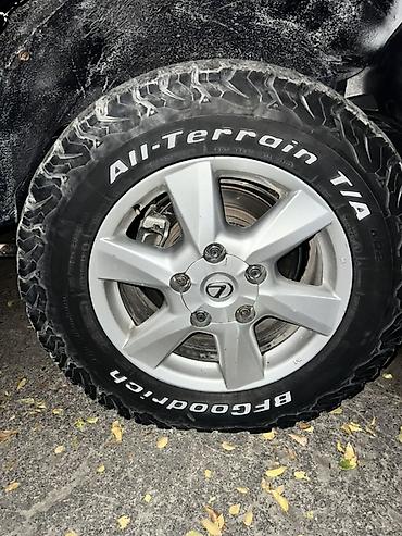 Шины 285 / 60 / R 18, Всесезонная, Б/у, Комплект, Внедорожные (АТ/МТ), BFGoodrich