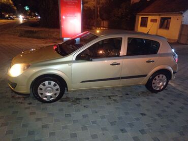 zuta sujnjica svega dva struk cm: Opel Astra: 1.4 l | 2004 year | 187452 km. Hatchback