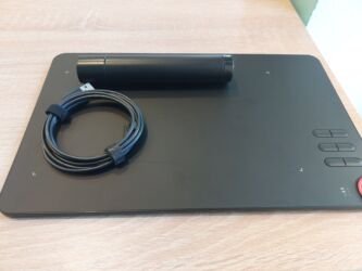 qrafik planşetlər: Başlıq: Qrafik planset X1Pen. Teze alinib 700 e alinib. Real aliciya