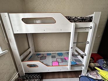 bunk bed: Двухъярусная детская кровать, Б/у, ЛДСП, цвет - Белый — 2