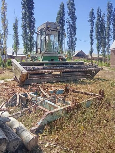 мерительный инструмент: Срочно жатки сатылат жазайтурчу жери жок эки жаткасы бар