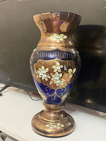 Bir vaza, Bogem şüşəsi
