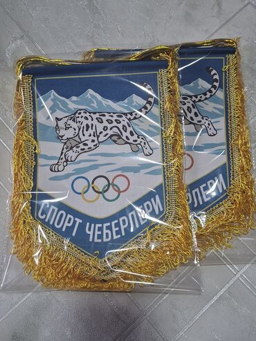 Изготовление рекламных конструкций: Изготовление флажков и вымпелов с вашим логотипом - Настольные флажки — 4