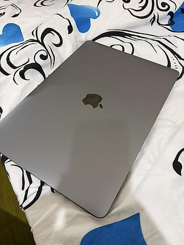 apple mackbook: Apple MacBook Pro 13" (2022, M2) - Çip: Apple M2 - Ekran: 13 düym — 5