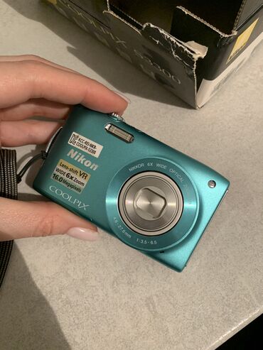 зеркальный фотоаппарат nikon d60: Фотоаппарат цифровой, практически новый, пользовались 2 раза. Коробка