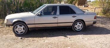 спортивные машины: Mercedes-Benz 260E (W124) седан, левый руль. Основные сведения: -