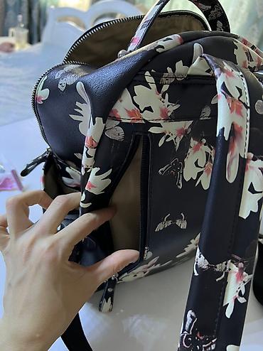 mom: Продам сумку для мамы, или просто сумка. Очень вместительная. В новом — 4