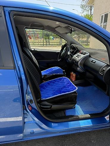 классика мото: Honda Jazz: 2004 г., 1.5 л, Механика, Бензин, Хэтчбэк — 6