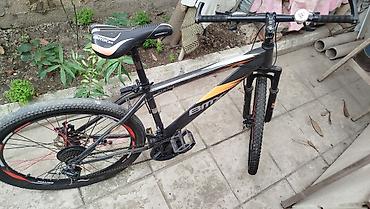 BMX GTR dağ velosipedi - Çərçivə: yüngül alaşımlı, rəng: qara-narıncı