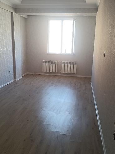 balakende satilan evler: 2 otaqlı mənzil – işıqlı və səliqəli planlama - Geniş qonaq otağı və — 3
