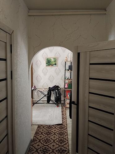 под квартиры: 3 комнаты, 50 м², 7 соток, Бишкек, Кызыл Аскер Собственник — 4