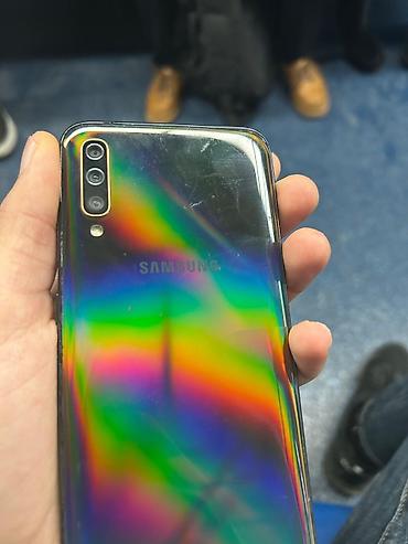 galaxy a50: Samsung Galaxy A70, Barmaq izi — 4