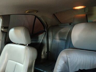 Mercedes-Benz: Mercedes-Benz E 240: 2.4 l | 1998 il Sedan — 5