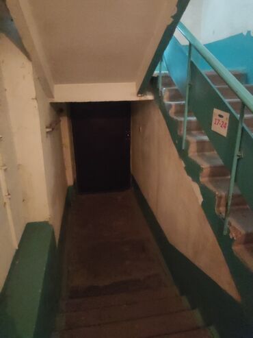 сколько стоит однокомнатная квартира: 3 комнаты, 79 м², 1 этаж, Старый ремонт