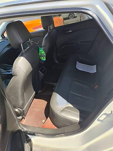 bud e9: Buick : 2022 г., Электромобиль — 6