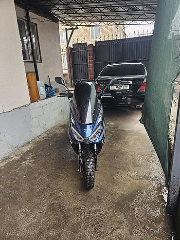 Скутеры: Тип скутера 150 куб. см, Бензин, Б/у — 9