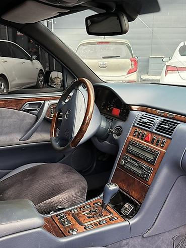 Продажа авто: Mercedes-Benz E-Class: 2001 г., 4.3 л, Автомат, Бензин, Седан — 6