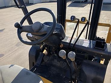 Погрузчики: Погрузчик, Isuzu, 2025 г., Колесный, Вилочный — 17