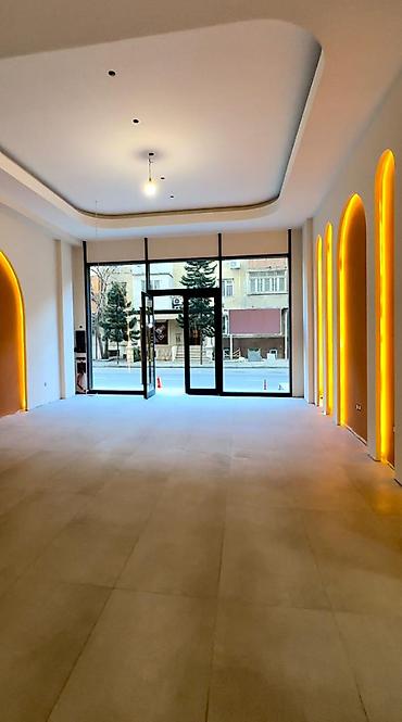 sabucda kiraye ev: Kooperasiya universitetinin yanında, əsas yola baxan, ümumi sahəsi 103 — 3