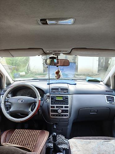 audi rs3: Toyota Avensis Verso: 2001 г., 2 л, Механика, Бензин, Минивэн — 6
