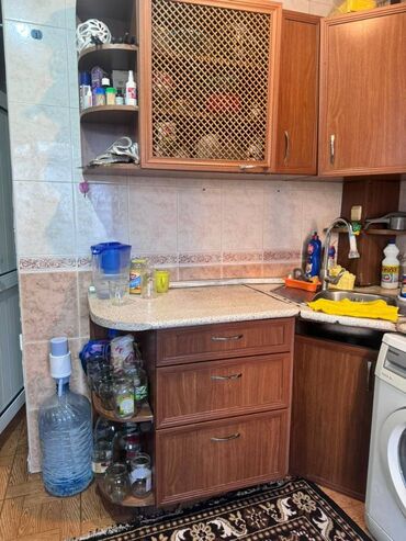 Uzunmüddətli kirayə mənzillər: Yasama rayonu,Yeni yasamal,Qismət şadlıq sarayı tərəfə qalxanda,9 — 12