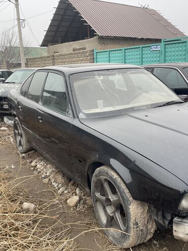 BMW: BMW 520: 1990 г., 2 л, Механика, Бензин — 8