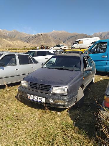 Volkswagen: Volkswagen Vento: 1994 г., 1.8 л, Механика, Бензин, Седан — 2