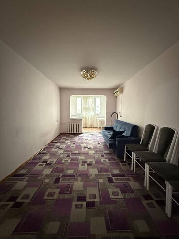 однокомнатная квартира продается: 3 комнаты, 58 м², 104 серия, 4 этаж, Косметический ремонт