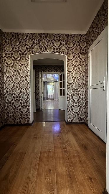Продажа коттеджей и домов: 3 комнаты, 70 м², 2 соток, Бишкек, Собственник — 15