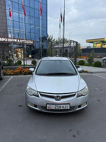 Honda Civic: 2006 г., Автомат, Бензин, Седан at lalafo.kg Honda Civic: 2006 г., Автомат, Бензин, Седан