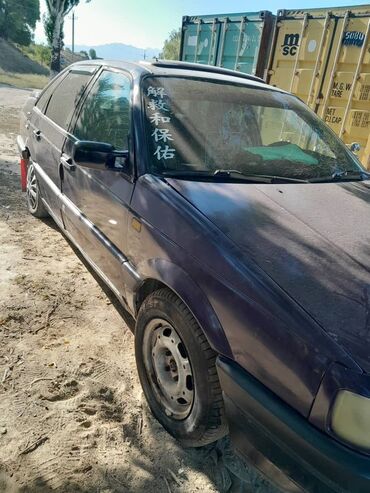 авто набор: Volkswagen Passat: 1994 г., 1.6 л, Механика, Бензин, Седан