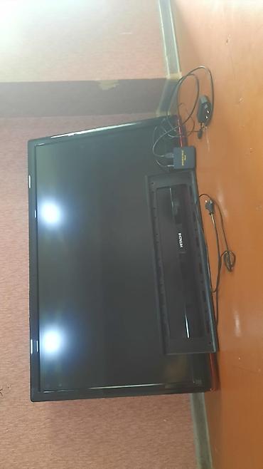 ТВ и видео: Hitachi plazma televiziya, təxmini 50–55 düym ekran ölçüsü. - Ekran — 3