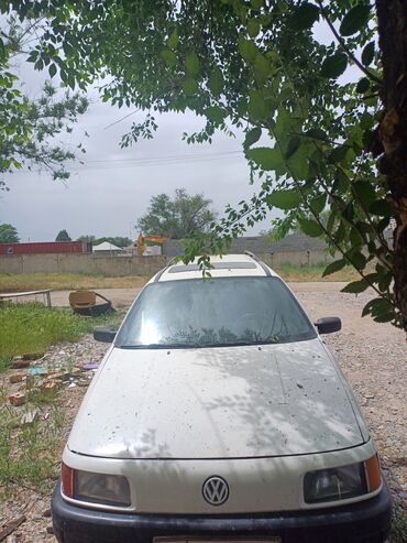 россия авто рынок: Volkswagen Passat: 1991 г., 2 л, Механика, Газ, Универсал